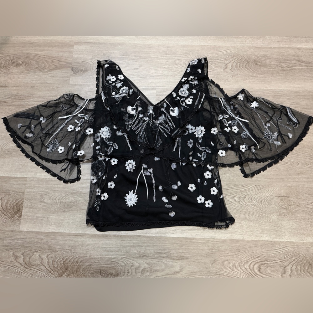 Kobi Halperin Black and White Floral Lace Blouse - Picture 4 of 11